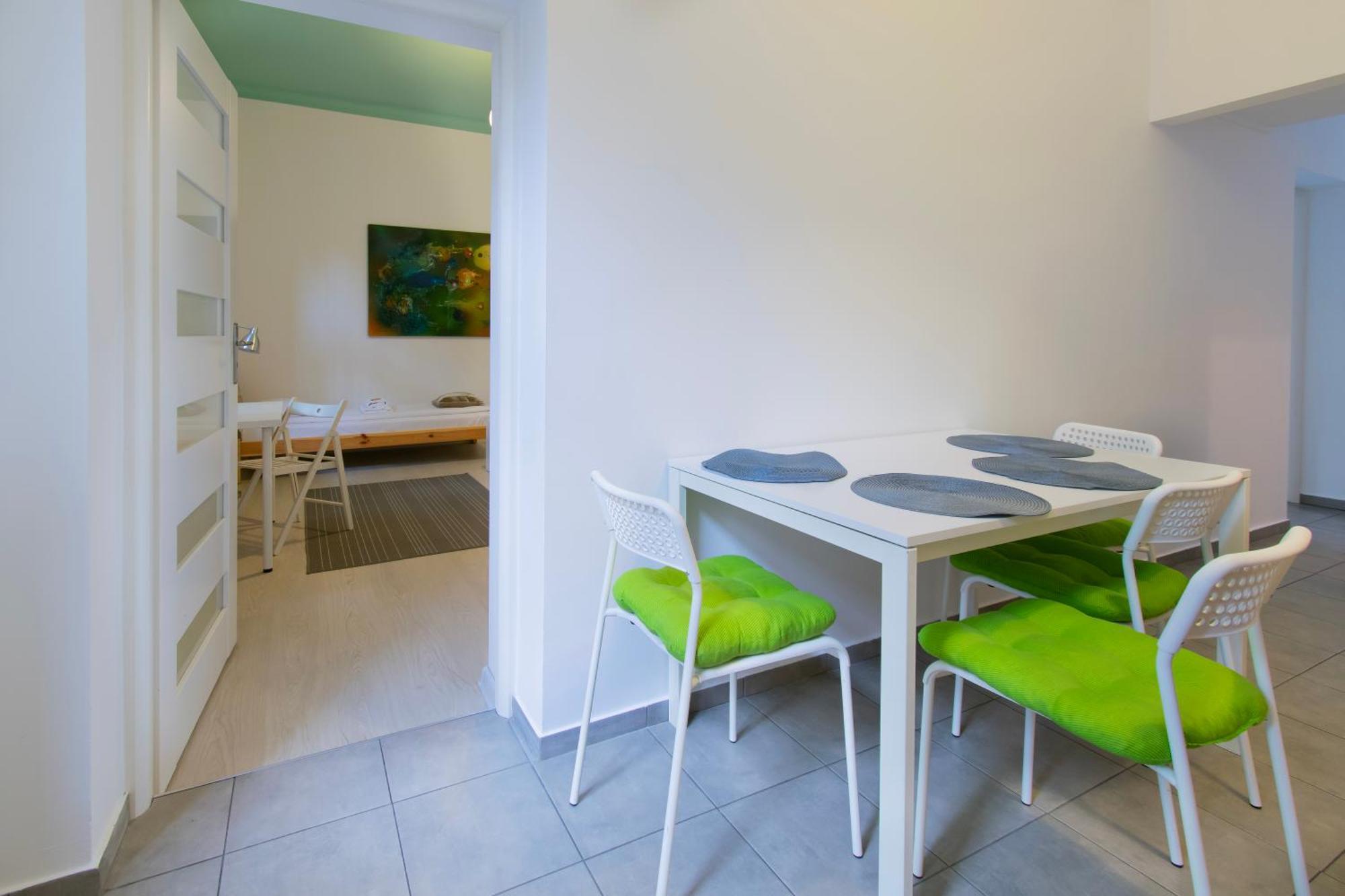 Light Apartment Zyblikiewicza Street Cracovie Extérieur photo
